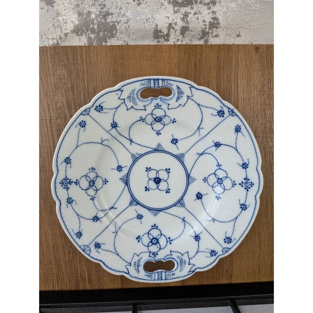 Vintage Blue Strawflower Porcelain Cake Plate 9.5
